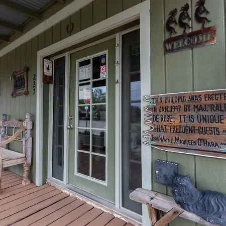 Sagebrush Inn-3